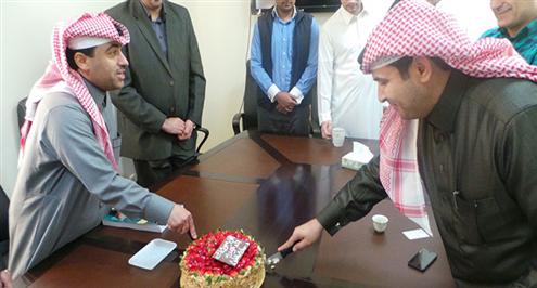 بالصور ..رابطة المحترفين تُكرم المطوع